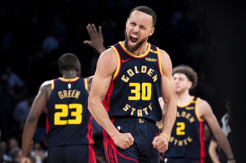 各项赛事客场6连胜+0丢球，水晶宫是英格兰顶级联赛历史首队.