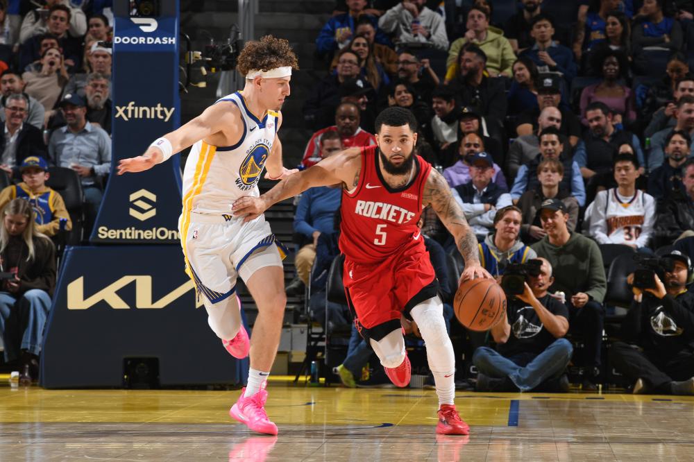 运动员们通 运动员们通