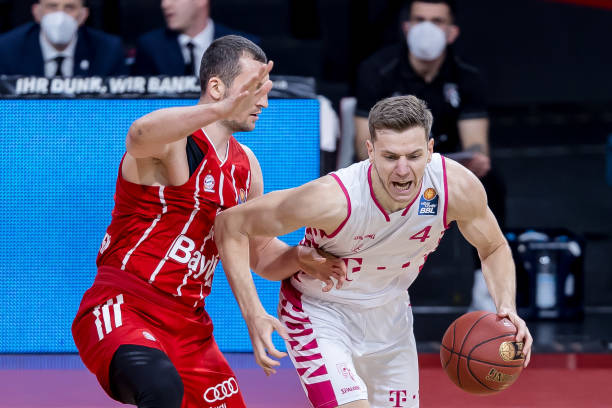 队在整体战 队在整体战