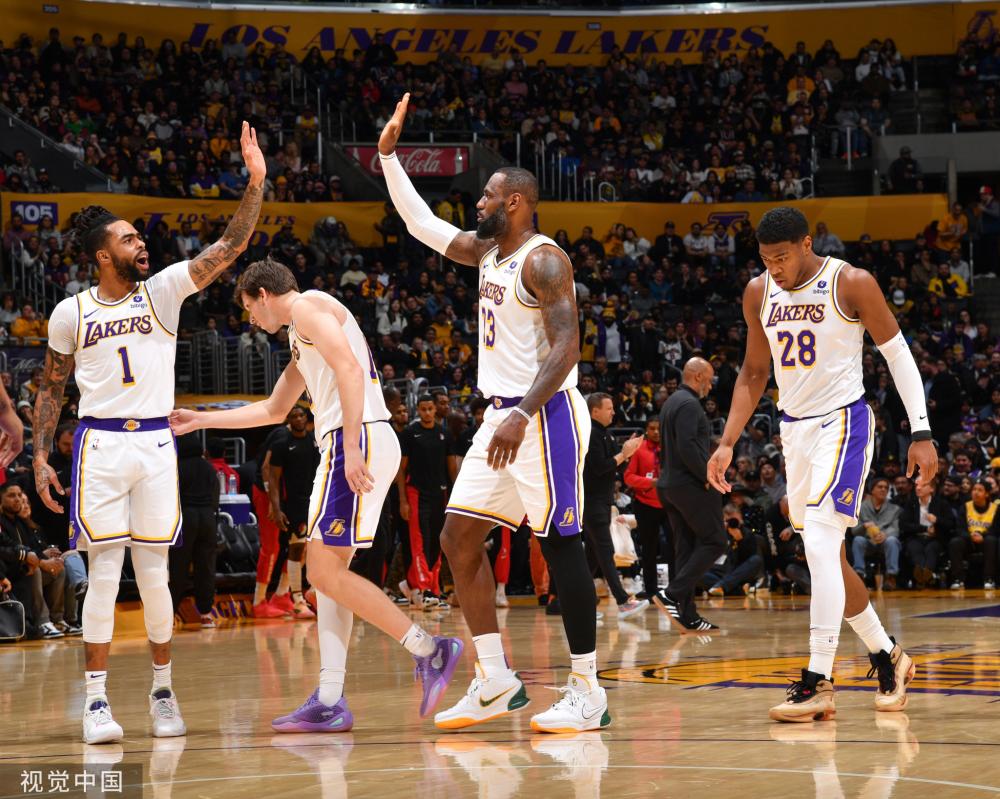 库巴西：现在我会把金球奖颁给拉菲尼亚，亚马尔也会这么选.